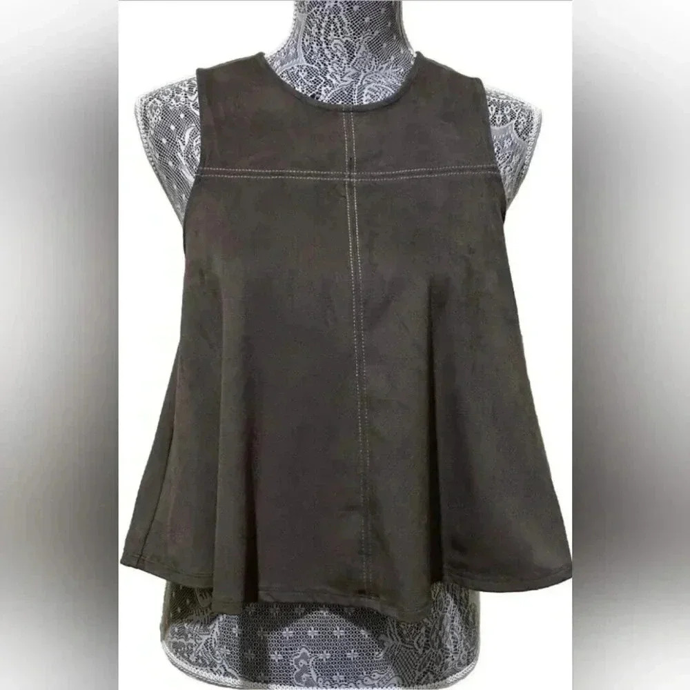 CHLOE & KATIE Women's Olive Green Micro Suede Swing Cropped Tank Top Size S NWOT